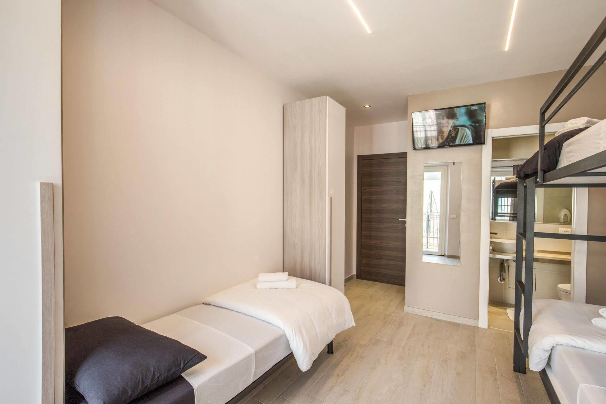 The Bricks Rome Hotel ภายนอก รูปภาพ